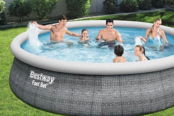 Bestway medence: a nyári felfrissülés legjobb módja